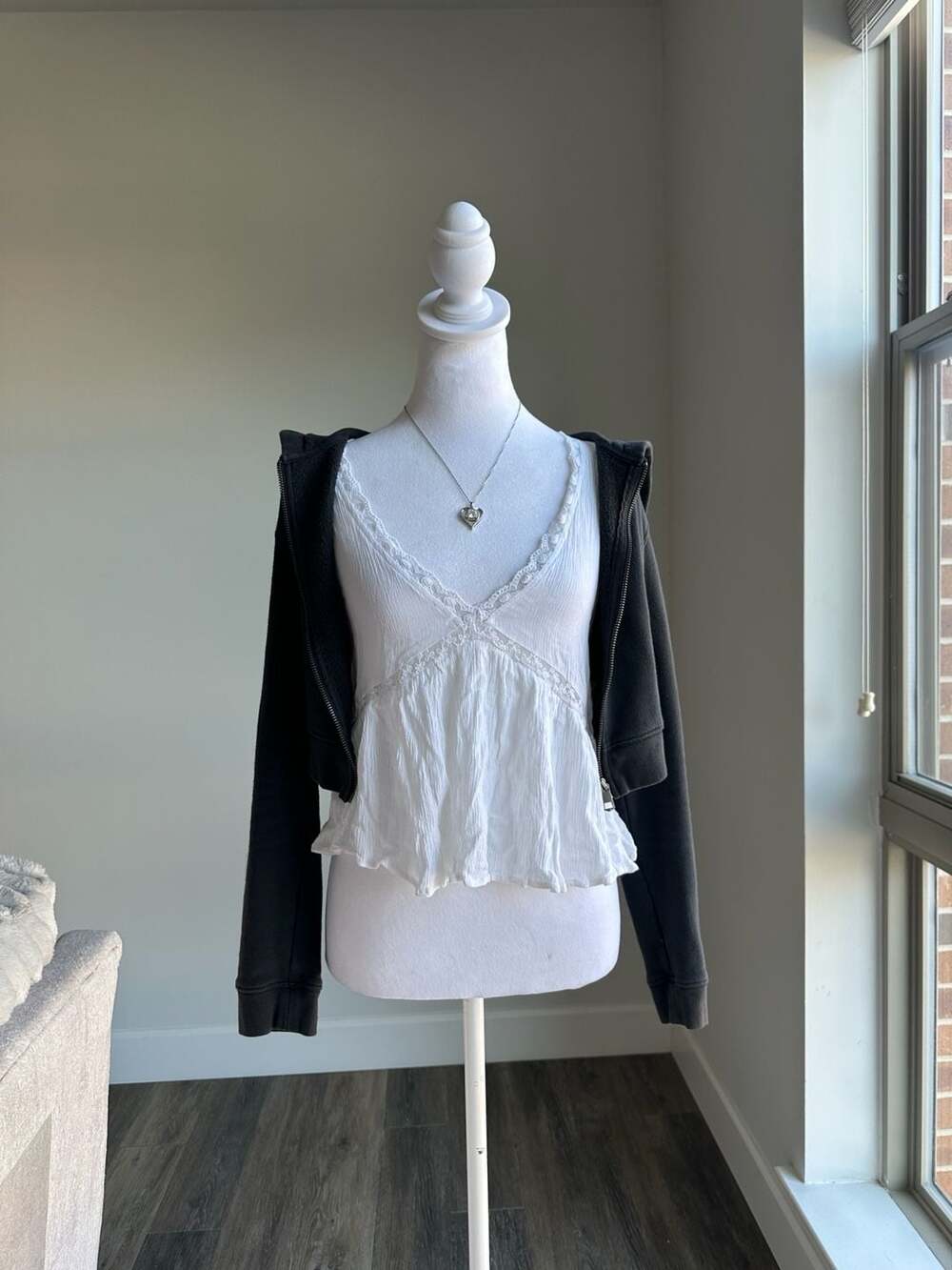 Kendall & Kylie Camisole Size S White Lace Peplum Top